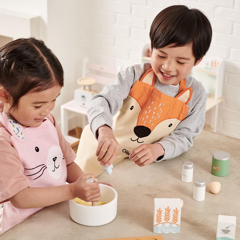Wooden Gingerbread Toy Baking Set