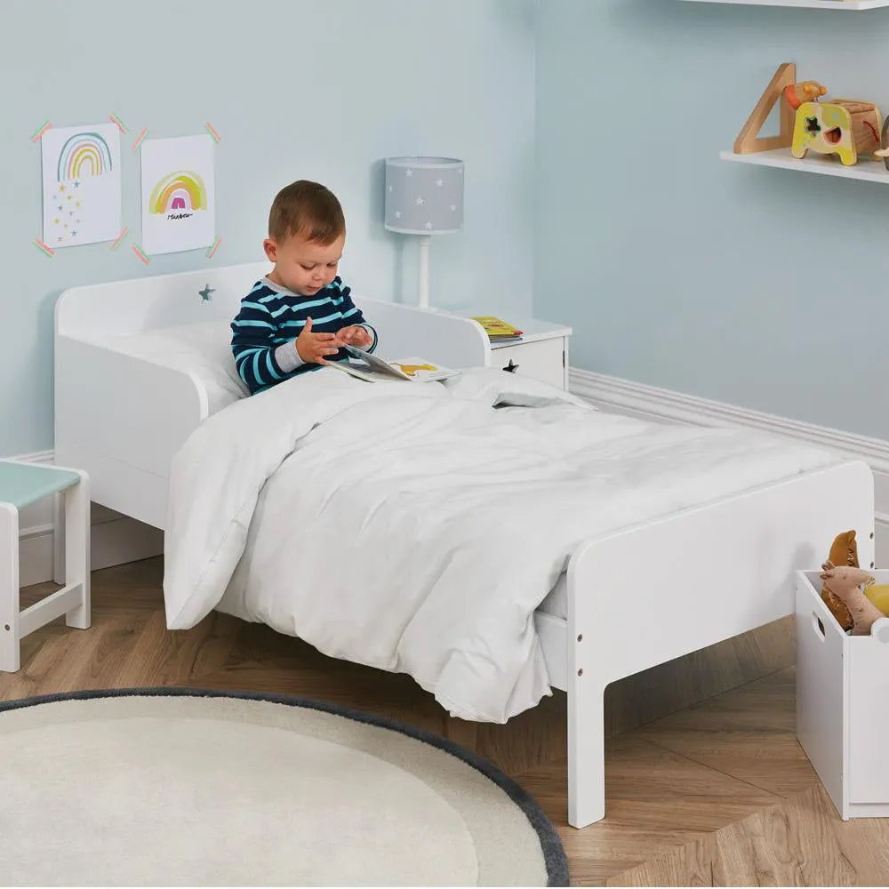 Bedtime Battles: How to Ease the Evening Routine and Make Bedtime a Breeze