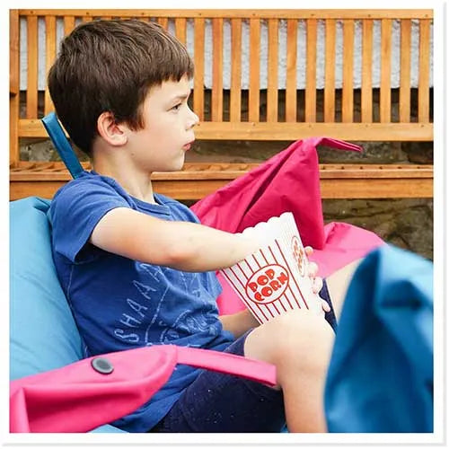 CREATE A DIY OUTDOOR CINEMA - ACTIVITIES FOR KIDS