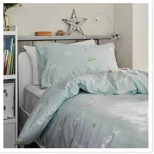 Room Accessories: Snuggly Bedding And Stylish Storage