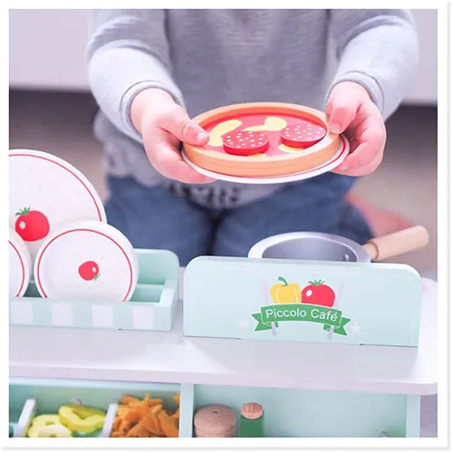 ROLE PLAY FUN WITH THE PICCOLO PLAY CAFE