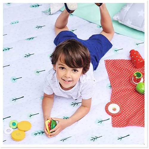 Top tips for taking candid photos of children