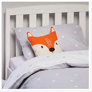 Grey stardust bedding with a fox cushion