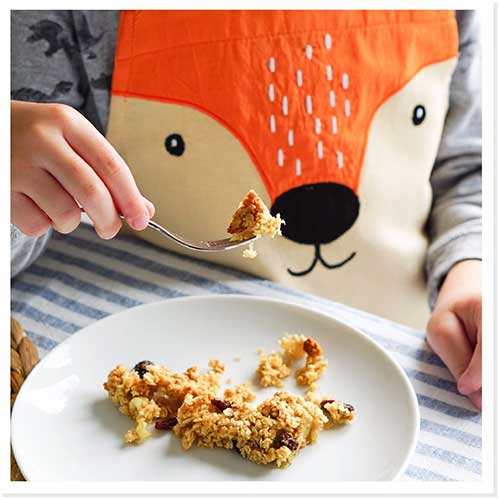 AN EASY FLAPJACK RECIPE - BAKING IDEAS FOR KIDS