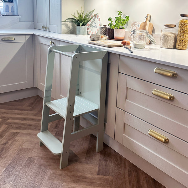 Kitchen Helper, Green