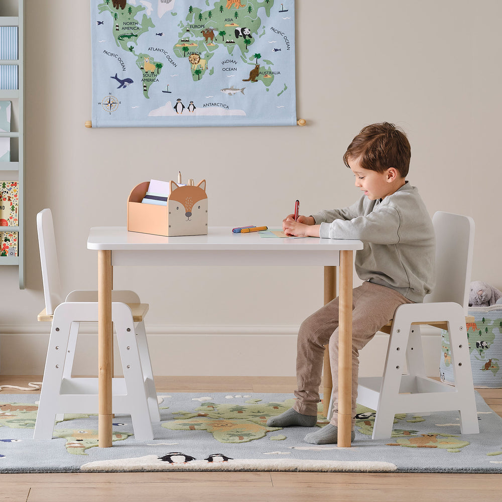 Juniper Adjustable Table (from 2 to 8yrs)	